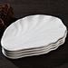 Assiette de service en forme de feuille